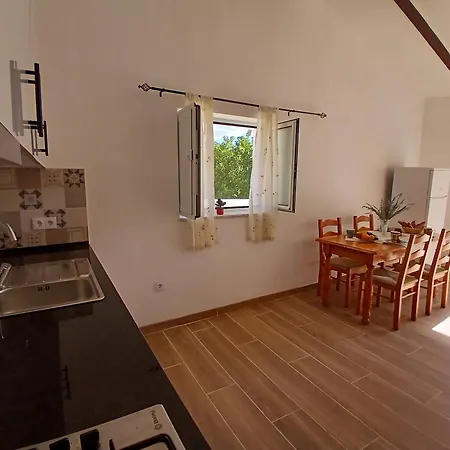 Semesterbostad Quinta Dos Arvores By Fewo-plan Esto102 An Der Algarve *